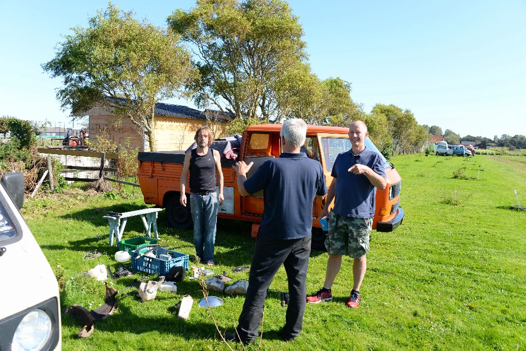 ../Images/Onderdelenmarkt op De Strandwal 004.jpg